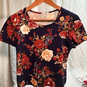 Heart and Hips Women's Floral Summer Shirt (Reg M)